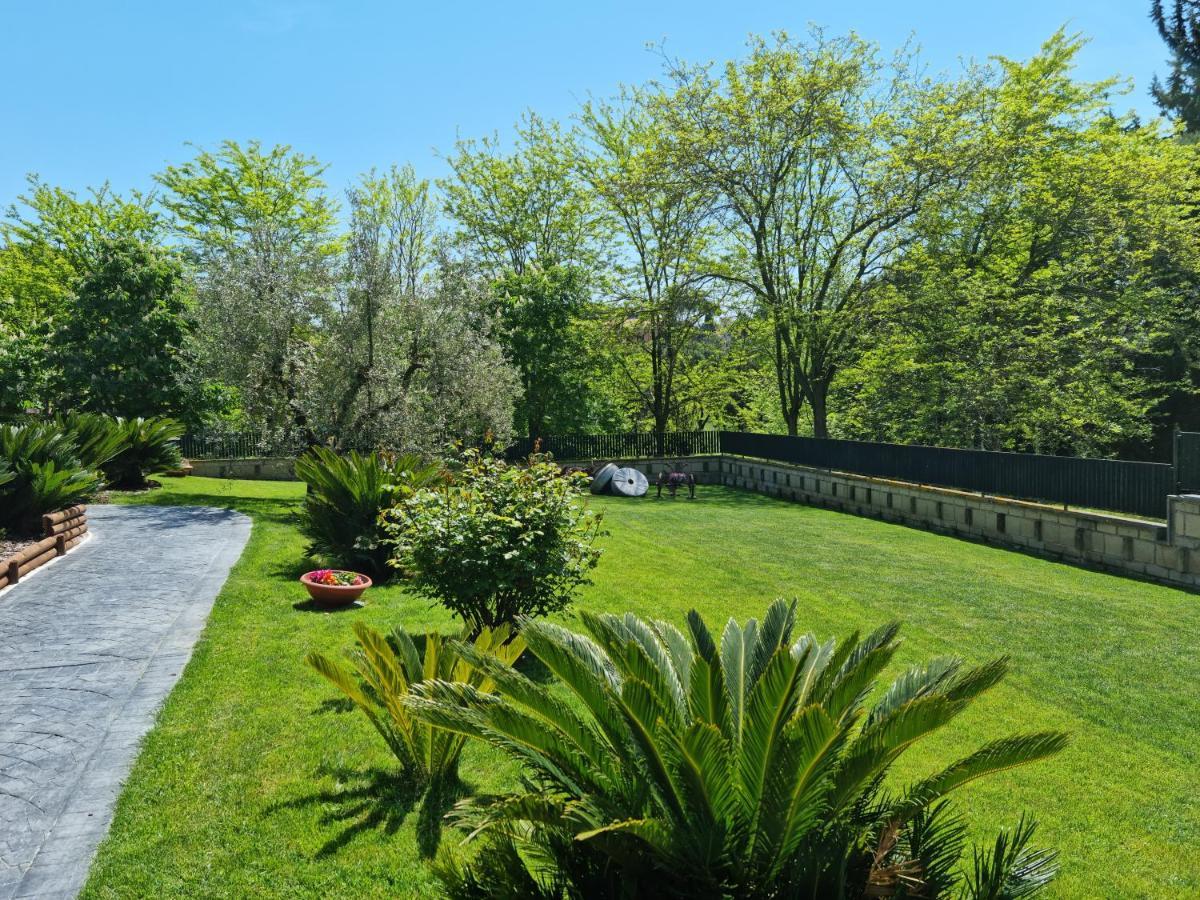 Il Casale Nel Parco Guesthouse Róma Kültér fotó