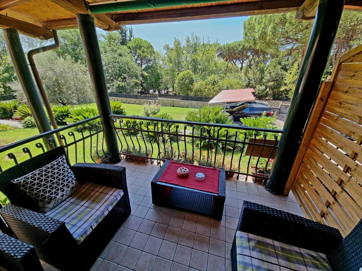 Il Casale Nel Parco Guesthouse Róma Kültér fotó